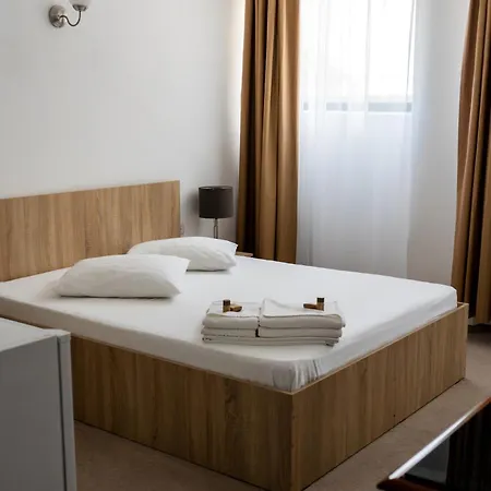 Hotell Mercur 3*